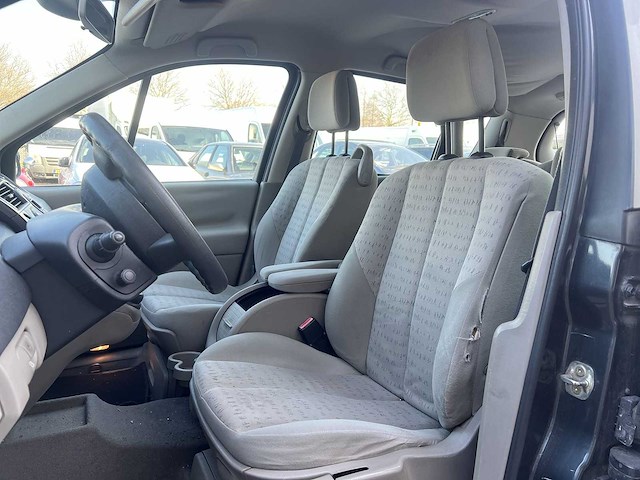Renault scénic 1.6-16v expression comfort 2005 | 31-rz-xz - afbeelding 10 van  14