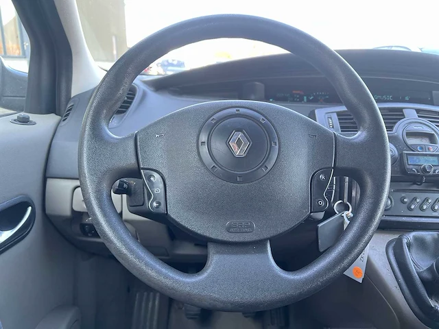 Renault scénic 1.6-16v expression comfort 2005 | 31-rz-xz - afbeelding 17 van  22