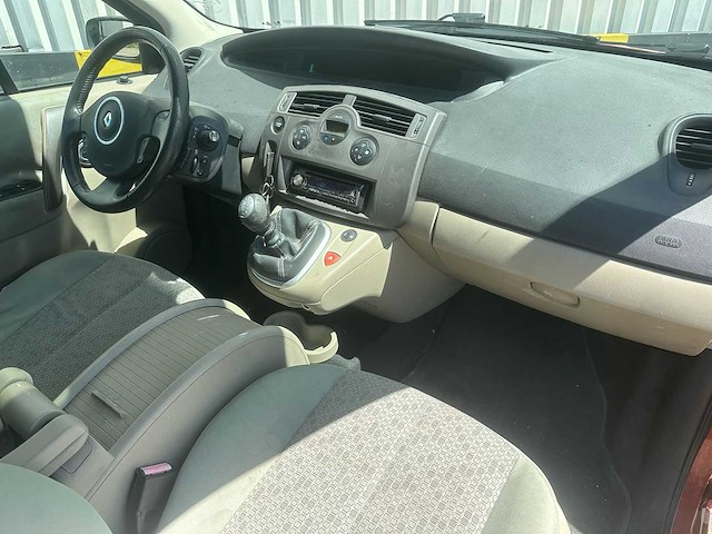 Renault scénic 1.6-16v priv. comf.98-tx-bh - afbeelding 2 van  14
