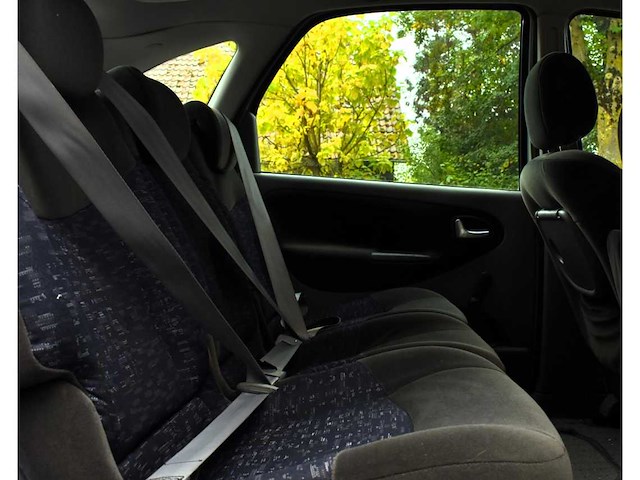 Renault scénic 1.8-16v air 2003 - afbeelding 5 van  18