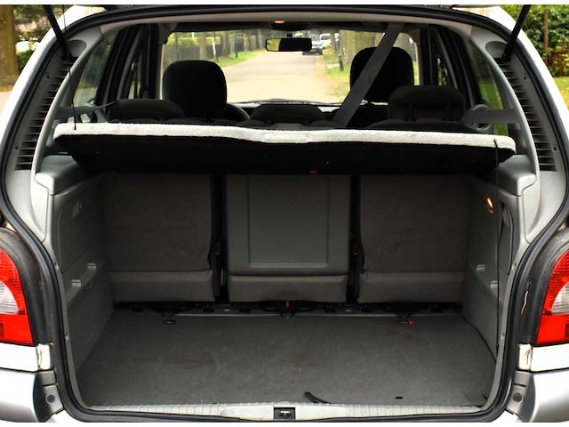 Renault scénic 1.8-16v air 2003 - afbeelding 6 van  18