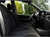 Renault scénic 1.8-16v air 2003 - afbeelding 2 van  19