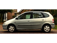 Renault scénic 1.8-16v air 2003 - afbeelding 14 van  19