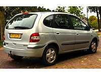 Renault scénic 1.8-16v air 2003 - afbeelding 17 van  19