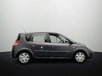 Renault scénic 2.0-16v authentique comfort 2004 | 10-pr-fs - afbeelding 2 van  46