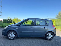 Renault scénic 2.0 16v business line, 68-tf-ln - afbeelding 16 van  19