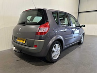 Renault scénic 2.0-16v dynam.comf. 64-pp-tk - afbeelding 10 van  13