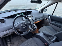 Renault scénic 2.0-16v dynamique 2007 | 21-xj-tj - afbeelding 3 van  28