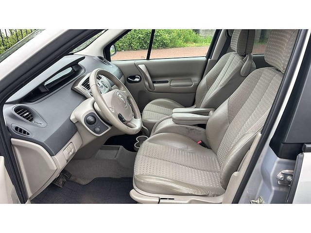 Renault scénic 2.0-16v dynamique luxe | 16-ns-sg i - afbeelding 9 van  13