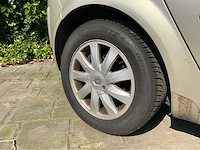 Renault scénic 2.0-16v tech line 86-ts-xs - afbeelding 18 van  23