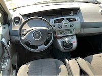 Renault scénic 2.0-16v tech line 86-ts-xs - afbeelding 21 van  23