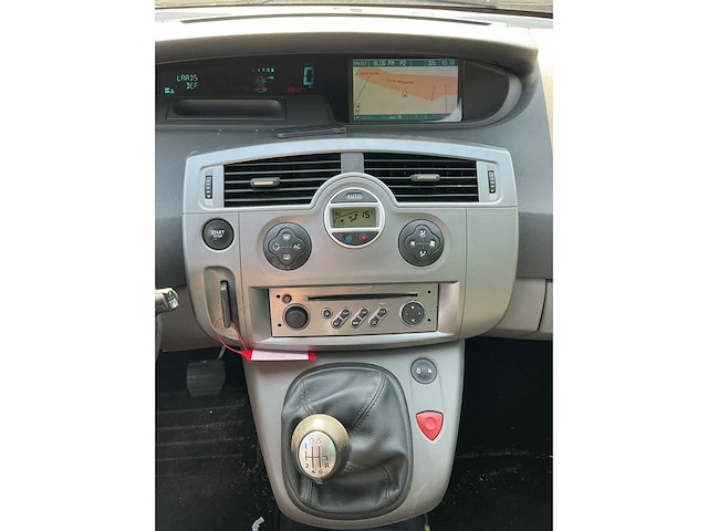 Renault scénic 2.0-16v tech line 86-ts-xs - afbeelding 23 van  23