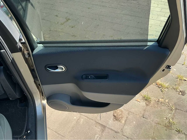Renault scénic 2.0-16v tech line 86-ts-xs - afbeelding 6 van  21