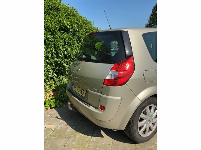 Renault scénic 2.0-16v tech line 86-ts-xs - afbeelding 9 van  21