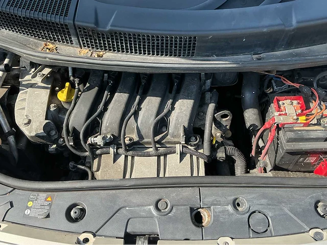 Renault scénic 2.0-16v tech line 86-ts-xs - afbeelding 13 van  21