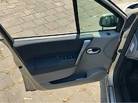 Renault scénic 2.0-16v tech line 86-ts-xs - afbeelding 17 van  21