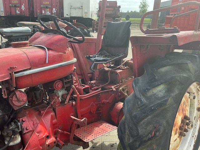 Renault super 2d oldtimer tractor - afbeelding 3 van  17