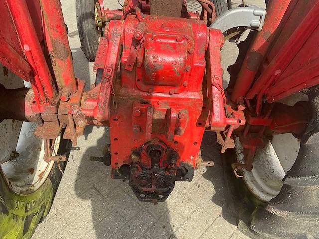 Renault super 2d oldtimer tractor - afbeelding 8 van  17