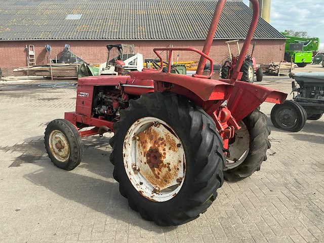 Renault super 2d oldtimer tractor - afbeelding 15 van  17