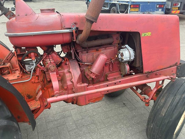 Renault super 5 oldtimer tractor - afbeelding 9 van  19
