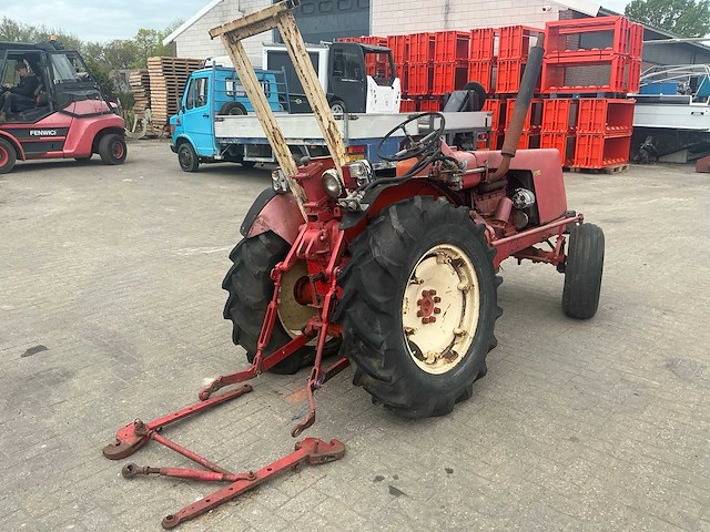 Renault super 5 oldtimer tractor - afbeelding 15 van  19