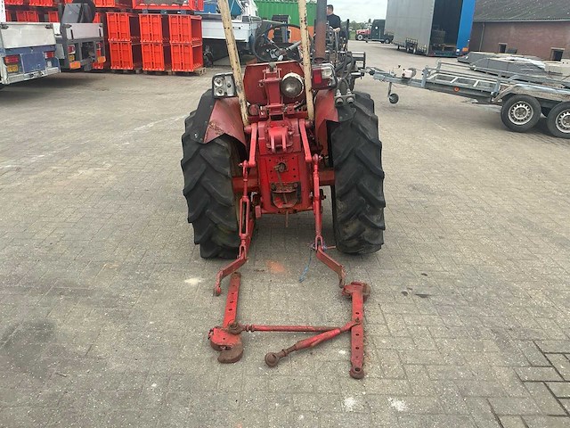 Renault super 5 oldtimer tractor - afbeelding 16 van  19