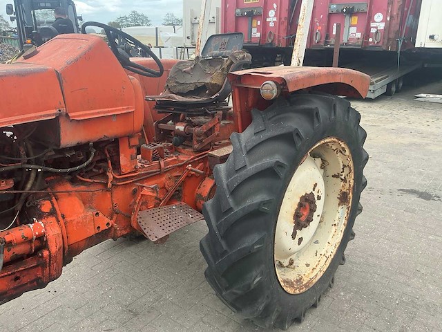 Renault super 53/88 oldtimer tractor - afbeelding 2 van  18