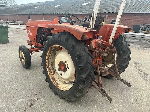 Renault super 53/88 oldtimer tractor - afbeelding 16 van  18