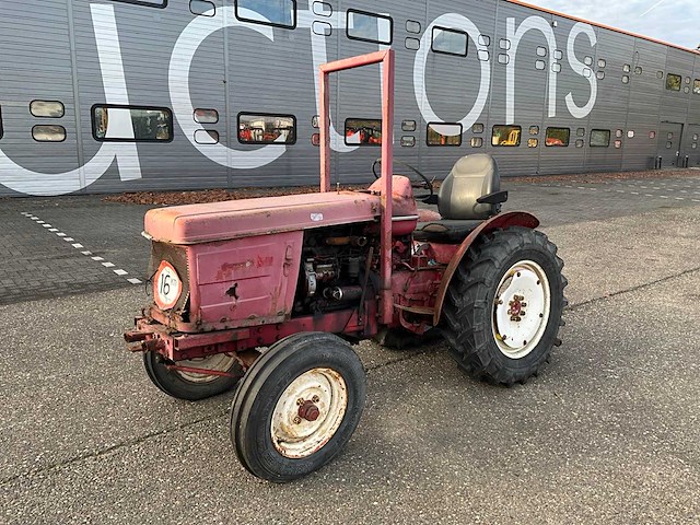 Renault super 7 smalspoor oldtimer tractor - afbeelding 1 van  17