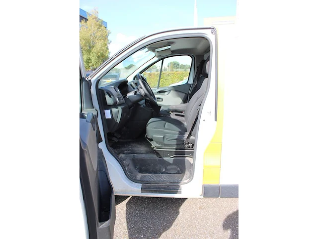 Renault traffic type l variant 4fl0 diesel euro 5 met kenteken vp-843-n. datum eerste toelating 26 juni 2015. - afbeelding 10 van  11