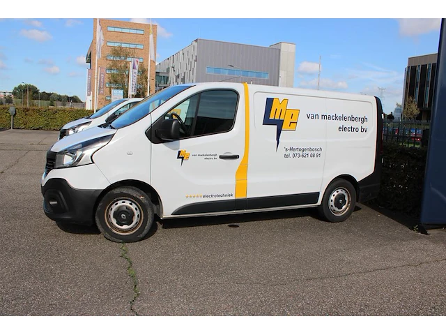 Renault traffic type l variant far9m diesel euro 6 met kenteken v-928-nx. datum eerste toelating 30 april 2018 - afbeelding 4 van  9