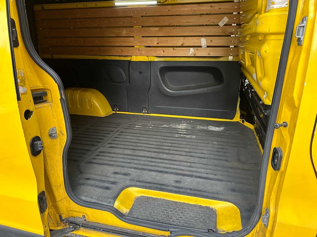 Renault trafic 1.6 dci t29 l2h1 comfort energy 95pk 2017 (origineel-nl), v-471-dn - afbeelding 13 van  54