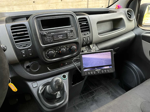Renault trafic 1.6 dci t29 l2h1 comfort energy 95pk 2017 (origineel-nl), v-471-dn - afbeelding 15 van  72