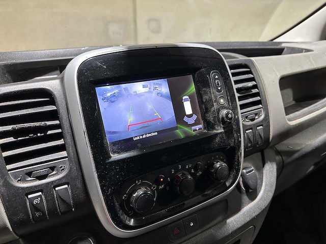 Renault trafic 1.6 dci t29 l2h1 luxe 120pk 2017 (origineel-nl), v-989-ds bedrijfswagen - afbeelding 11 van  32