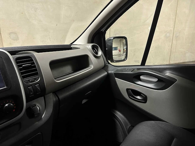 Renault trafic 1.6 dci t29l1h1 comfort energy 95pk 2019 (origineel-nl) 3-persoons, vdh-44-f - afbeelding 15 van  44