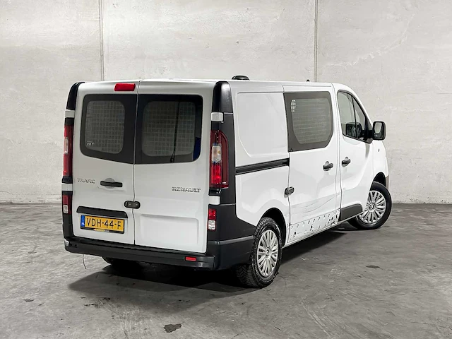 Renault trafic 1.6 dci t29l1h1 comfort energy 95pk 2019 (origineel-nl) 3-persoons, vdh-44-f - afbeelding 43 van  44