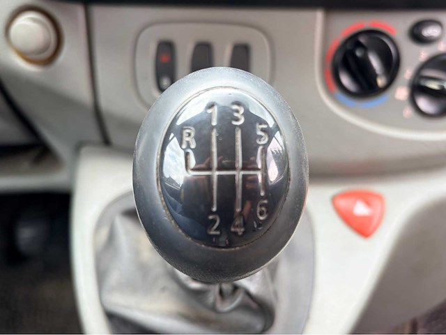 Renault trafic 2.0 dci airco t29 l2h1 gén bedrijfswagen - afbeelding 3 van  14