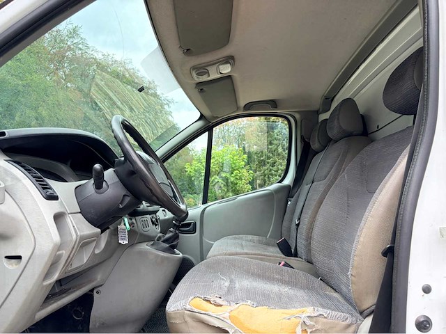 Renault trafic 2.0 dci airco t29 l2h1 gén bedrijfswagen - afbeelding 6 van  14