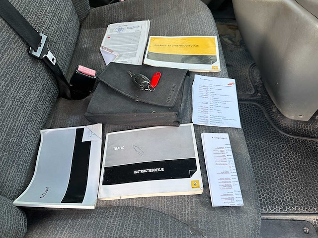 Renault trafic 2.0 dci t27 l1h1 générique 114pk 2010, 4-vgg-31 - afbeelding 21 van  29