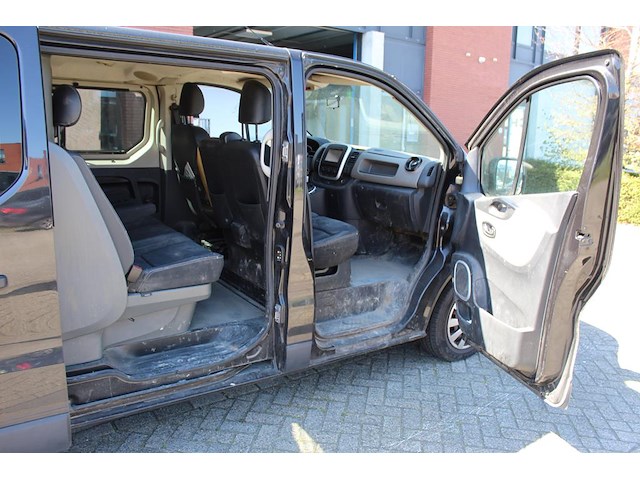 Renault trafic 2fl11e dci 120 met kenteken v-501-sv. datum eerste toelating 08-07-2015. - afbeelding 2 van  21