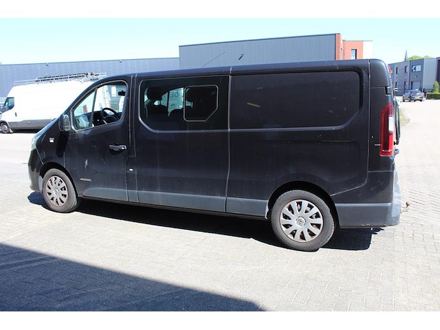 Renault trafic 2fl11e dci 120 met kenteken v-501-sv. datum eerste toelating 08-07-2015. - afbeelding 1 van  21