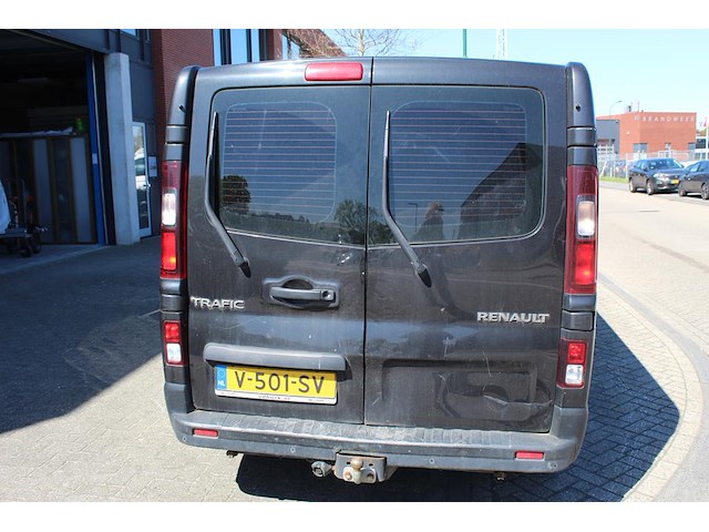 Renault trafic 2fl11e dci 120 met kenteken v-501-sv. datum eerste toelating 08-07-2015. - afbeelding 19 van  21