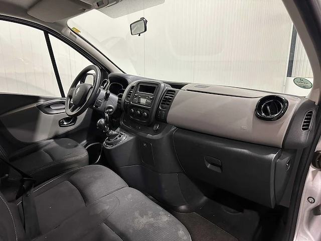 Renault trafic 9 passenger - 1.6 dci gr. auth energy jr-532-f - afbeelding 2 van  20