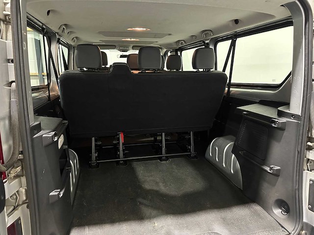Renault trafic 9 passenger - 1.6 dci grand auth energy jr-533-f - afbeelding 9 van  18