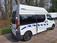 Renault trafic ambulance belgische papieren - afbeelding 14 van  16