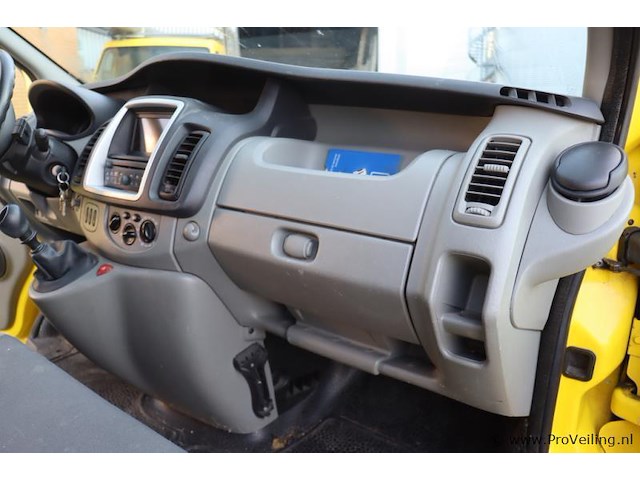 Renault trafic flb1be bedrijfsauto- kenteken: 1-vzt-73 - afbeelding 11 van  35