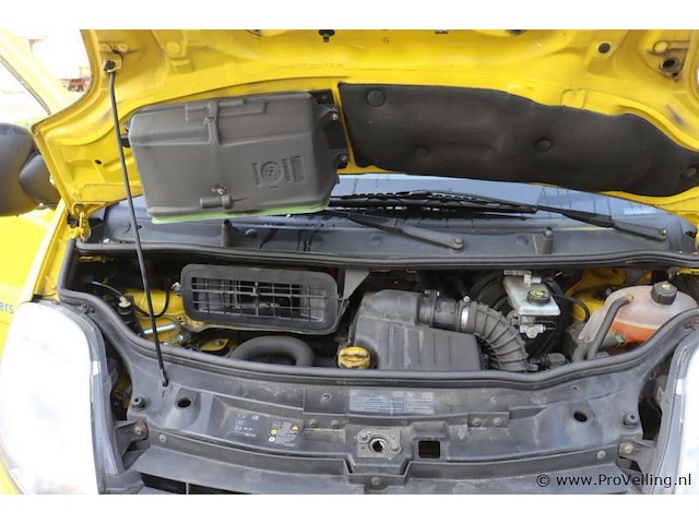 Renault trafic flb1be bedrijfsauto- kenteken: 1-vzt-73 - afbeelding 21 van  35