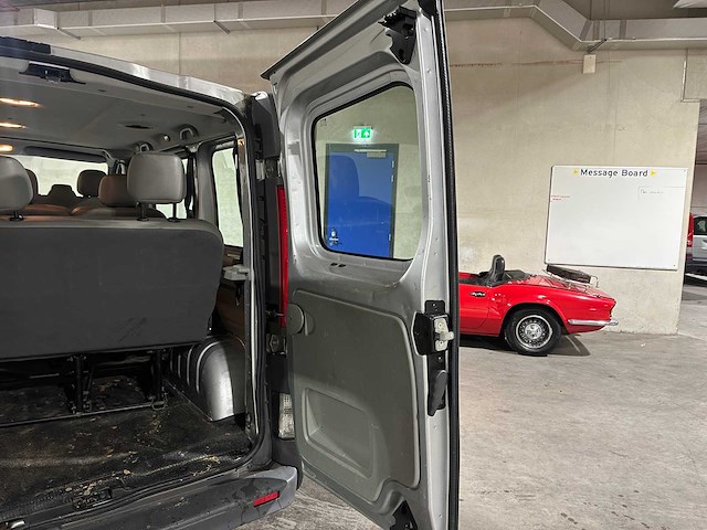 Renault trafic passenger 2.0 dci t27 authentique 9-persoons 90pk 2011, 53-rtv-9 - afbeelding 17 van  31