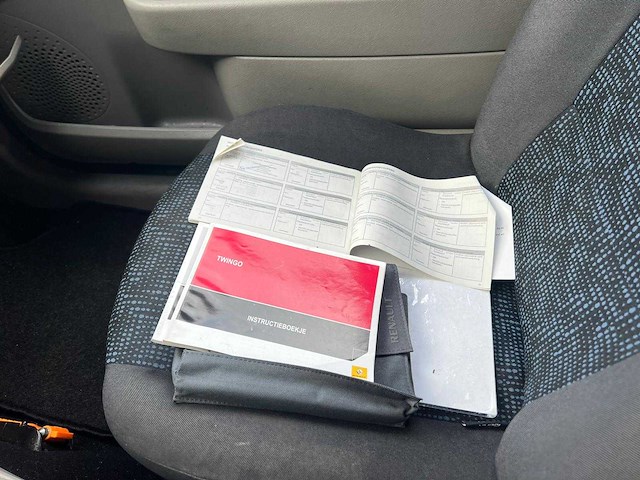 Renault twingo - 1.2 authentique , 48-hfk-6 - afbeelding 3 van  15