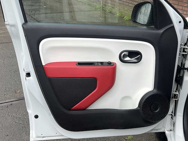 Renault twingo 1.0 sce expression 2015 | 2-zhx-29 - afbeelding 2 van  20